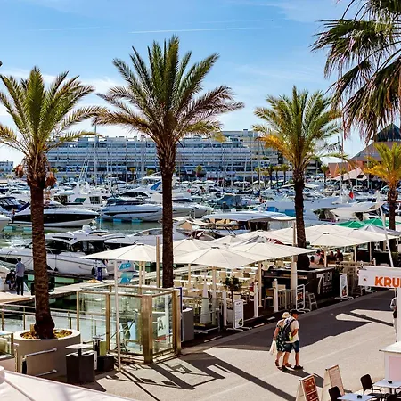 Al - Vista Marina 1